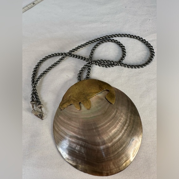 Gorgeous artisan abalone shell and brass manatee necklace - Picture 6 of 10